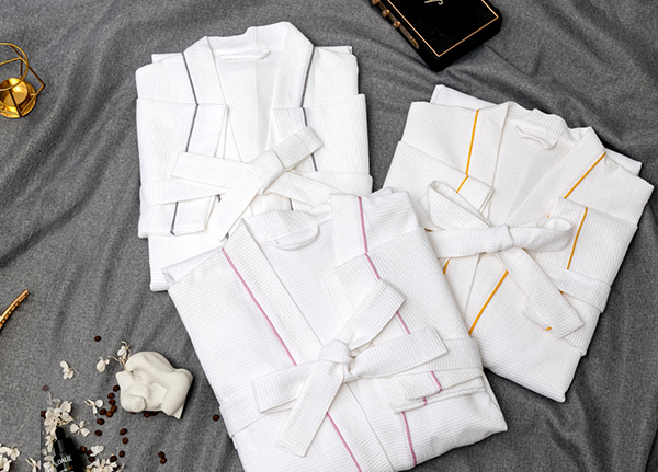 Halat de baie de hotel