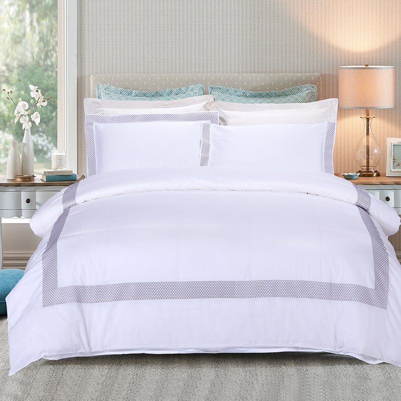 Set de lenjerie de pat pentru hotel de lux, design personalizat de fabrică, design nou de broderie