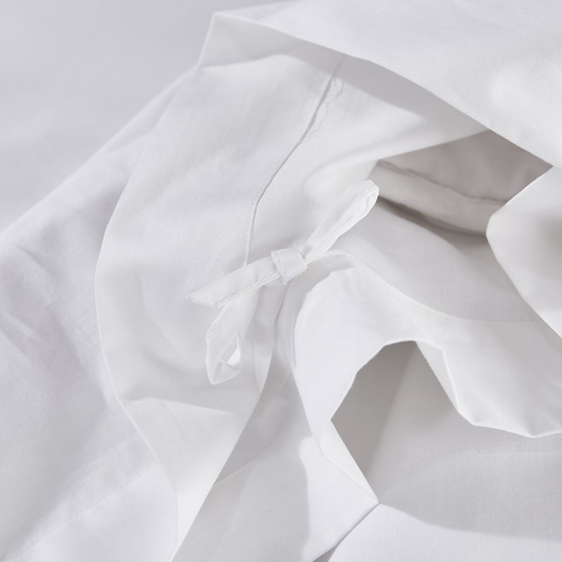 Set lenjerie de pat 100% bumbac 300TC brodat cu puncte Set lenjerie de pat 100% bumbac 300TC brodat cu puncte