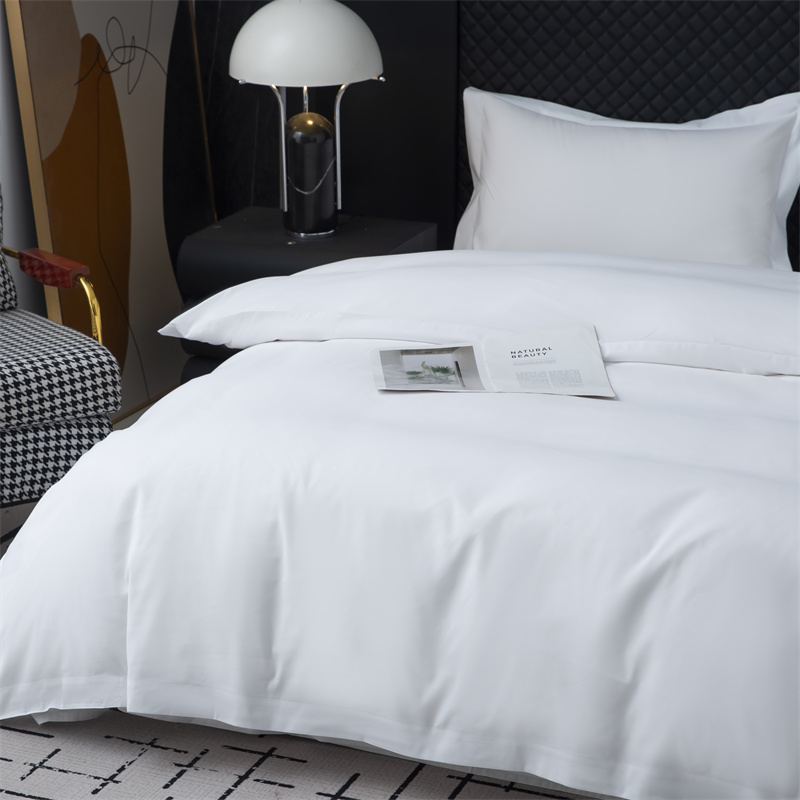 Set lenjerie de pat din țesătură 100% poliester 135 g/m² pentru hotel economic Set lenjerie de pat din țesătură 100% poliester 135 g/m² pentru hotel economic