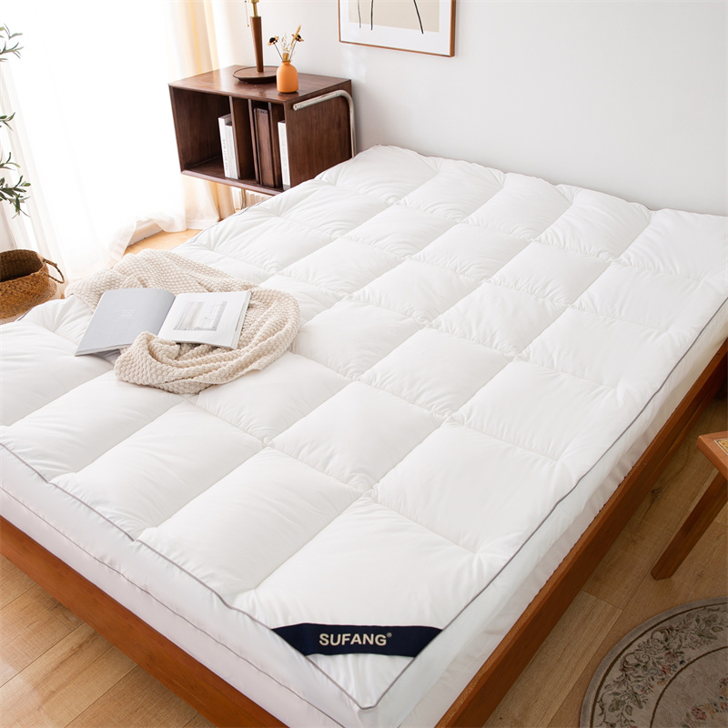 Check Quilt Umplutură cu microfibră 40s Suprioară pentru saltea din material textil Check Quilt Umplutură cu microfibră 40s Suprioară pentru saltea din material textil