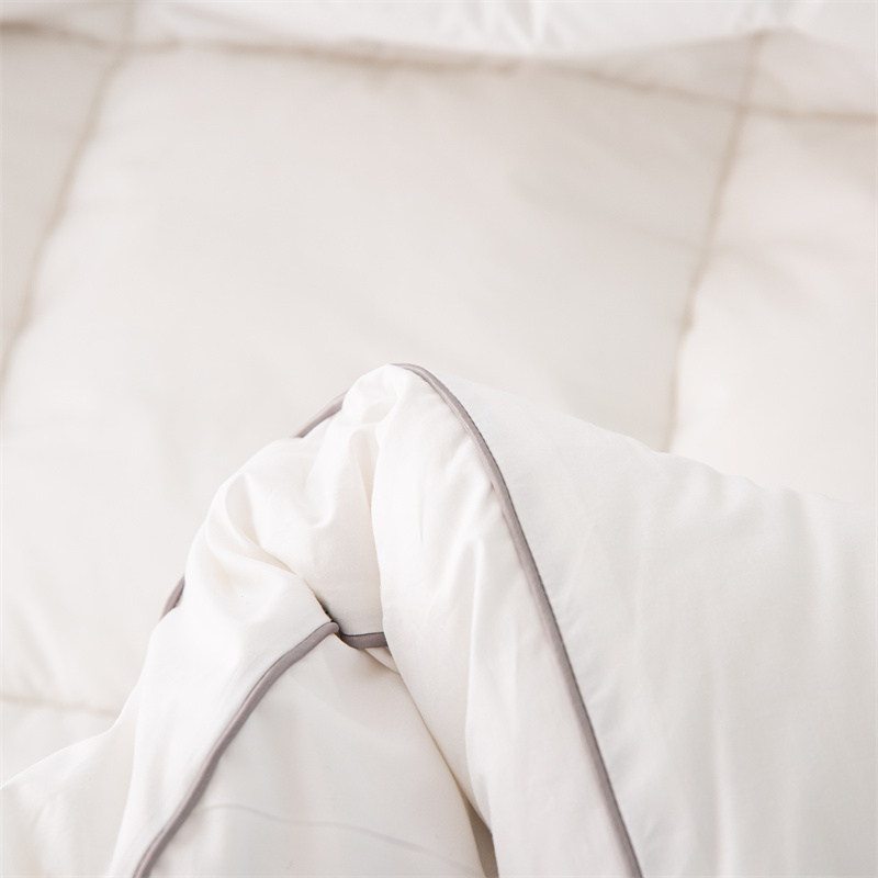 Check Quilt Umplutură cu microfibră 40s Suprioară pentru saltea din material textil Check Quilt Umplutură cu microfibră 40s Suprioară pentru saltea din material textil