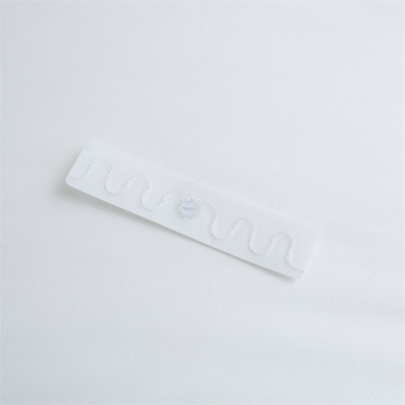 Set lenjerie de pat din țesătură 100% poliester 135 g/m² pentru hotel economic Set lenjerie de pat din țesătură 100% poliester 135 g/m² pentru hotel economic