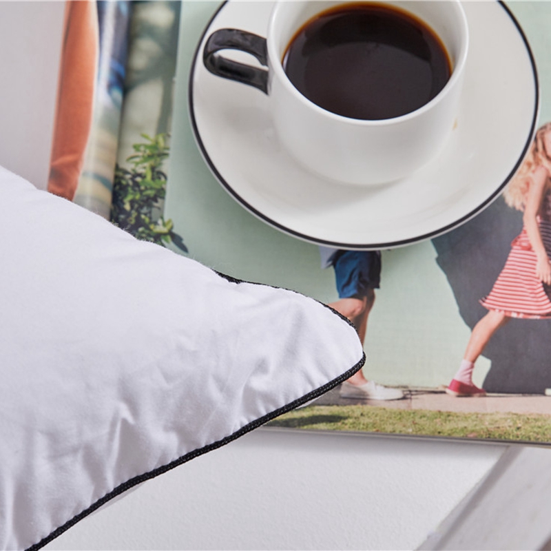 Cameră de oaspeți personalizată de hotel 100% bumbac Perne albe Perne cu umplutură din microfibră Cameră de oaspeți personalizată de hotel 100% bumbac Perne albe Perne cu umplutură din microfibră