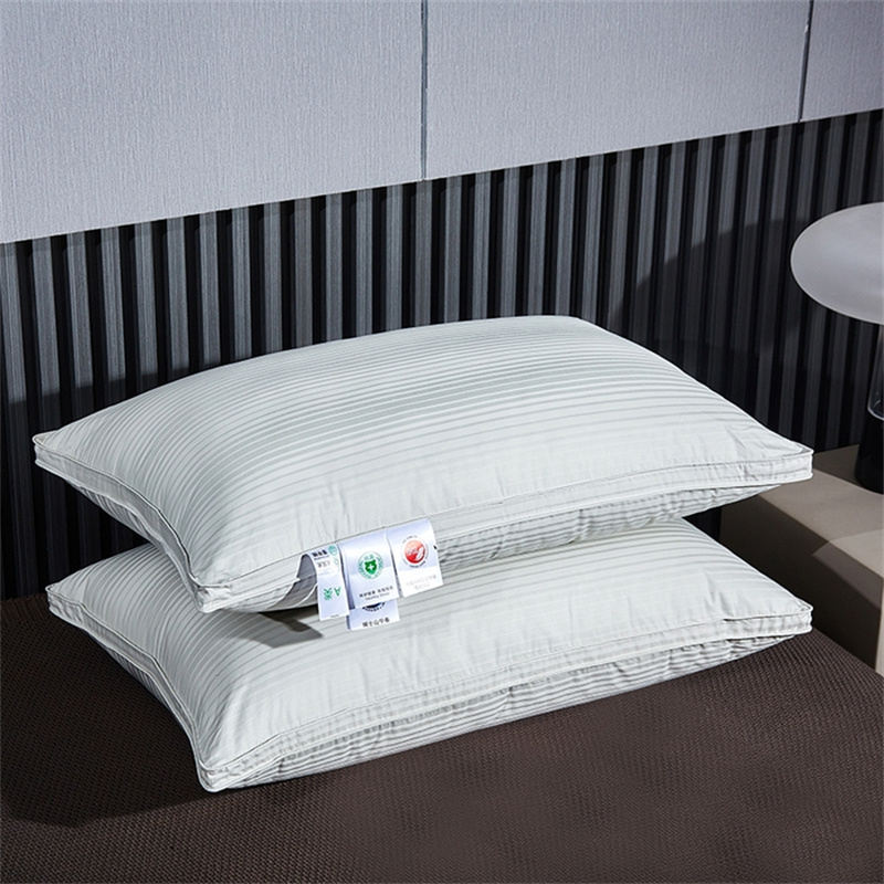 Pernă de umplutură din puf de rață cu trei straturi Pernă cu dungi din satin