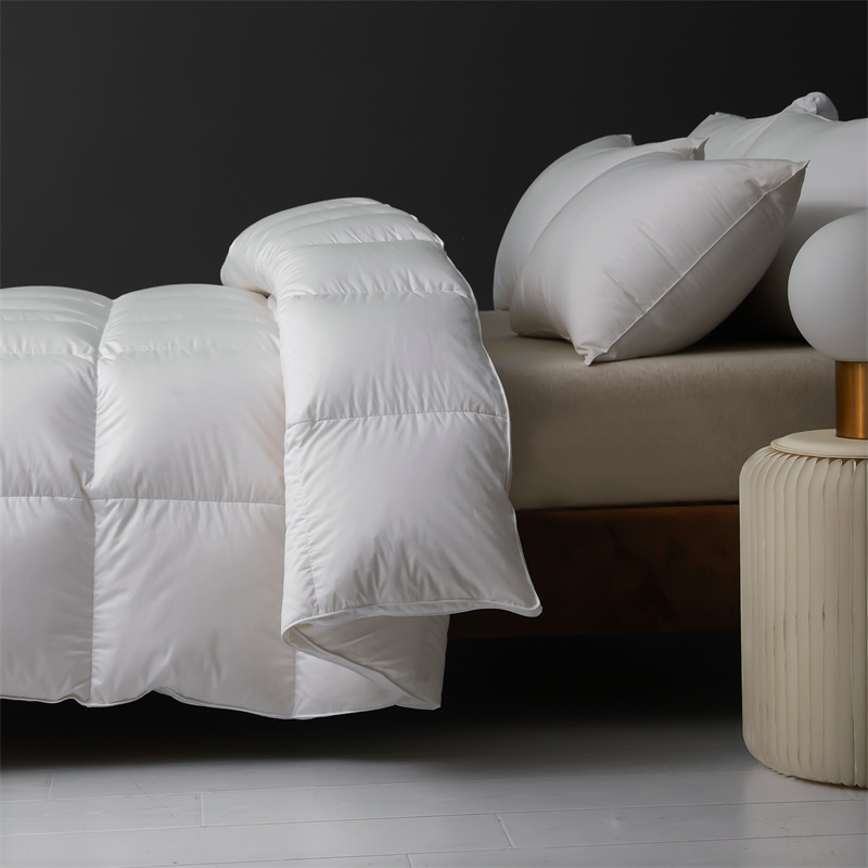 Plapumă din puf, cu pene, cuvertură moale, ușoară, pentru iarnă Plapumă din puf, cu pene, cuvertură moale, ușoară, pentru iarnă