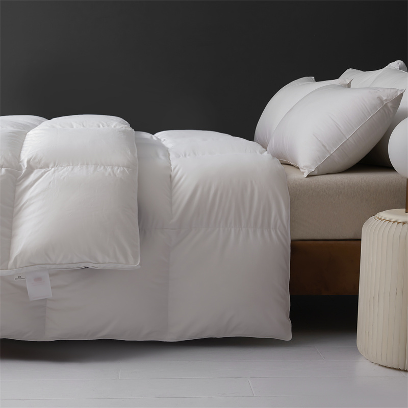 Plapumă din puf, cu pene, cuvertură moale, ușoară, pentru iarnă Plapumă din puf, cu pene, cuvertură moale, ușoară, pentru iarnă