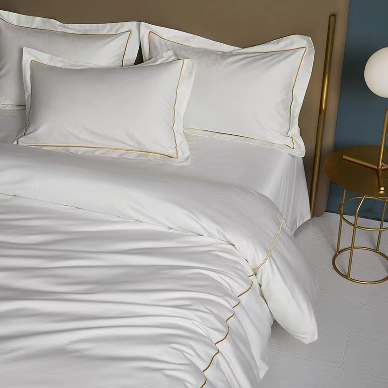 Set de lenjerie de pat cu broderie dintr-o singură linie 100% bumbac, alb, 300 TC Husă de pat Set de lenjerie de pat cu broderie dintr-o singură linie 100% bumbac, alb, 300 TC Husă de pat