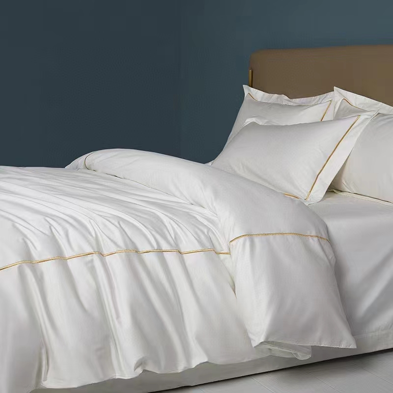 Set de lenjerie de pat cu broderie dintr-o singură linie 100% bumbac, alb, 300 TC Husă de pat Set de lenjerie de pat cu broderie dintr-o singură linie 100% bumbac, alb, 300 TC Husă de pat